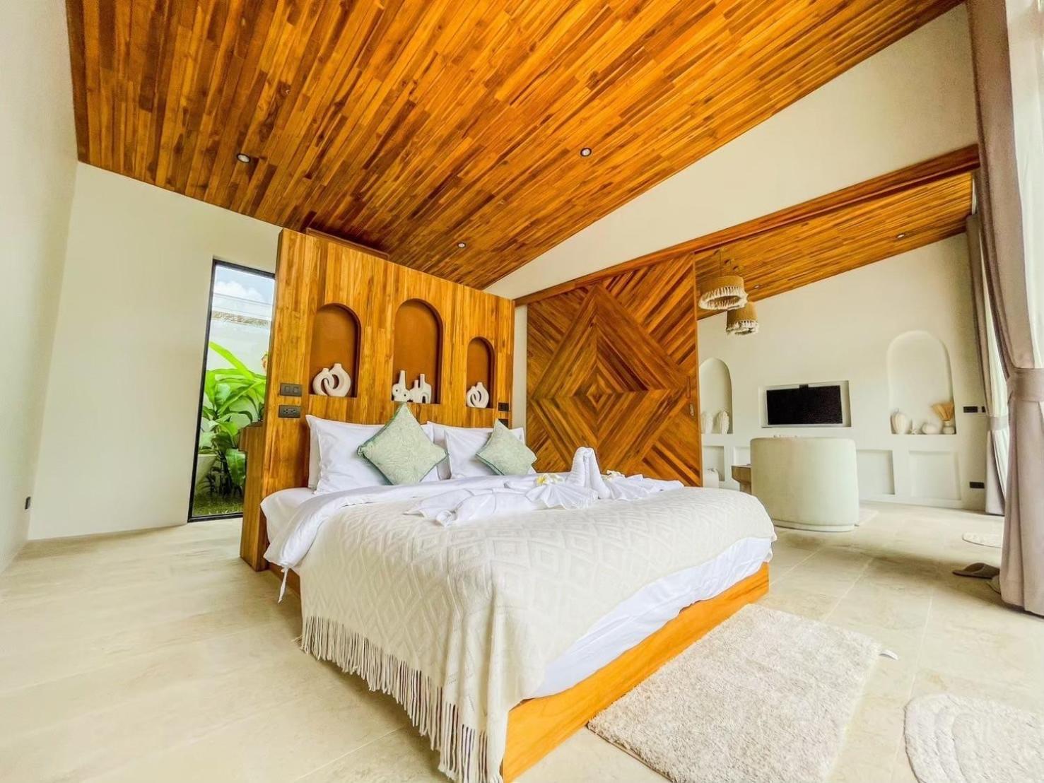 Lek Nana Pool Koh Samui Bophut