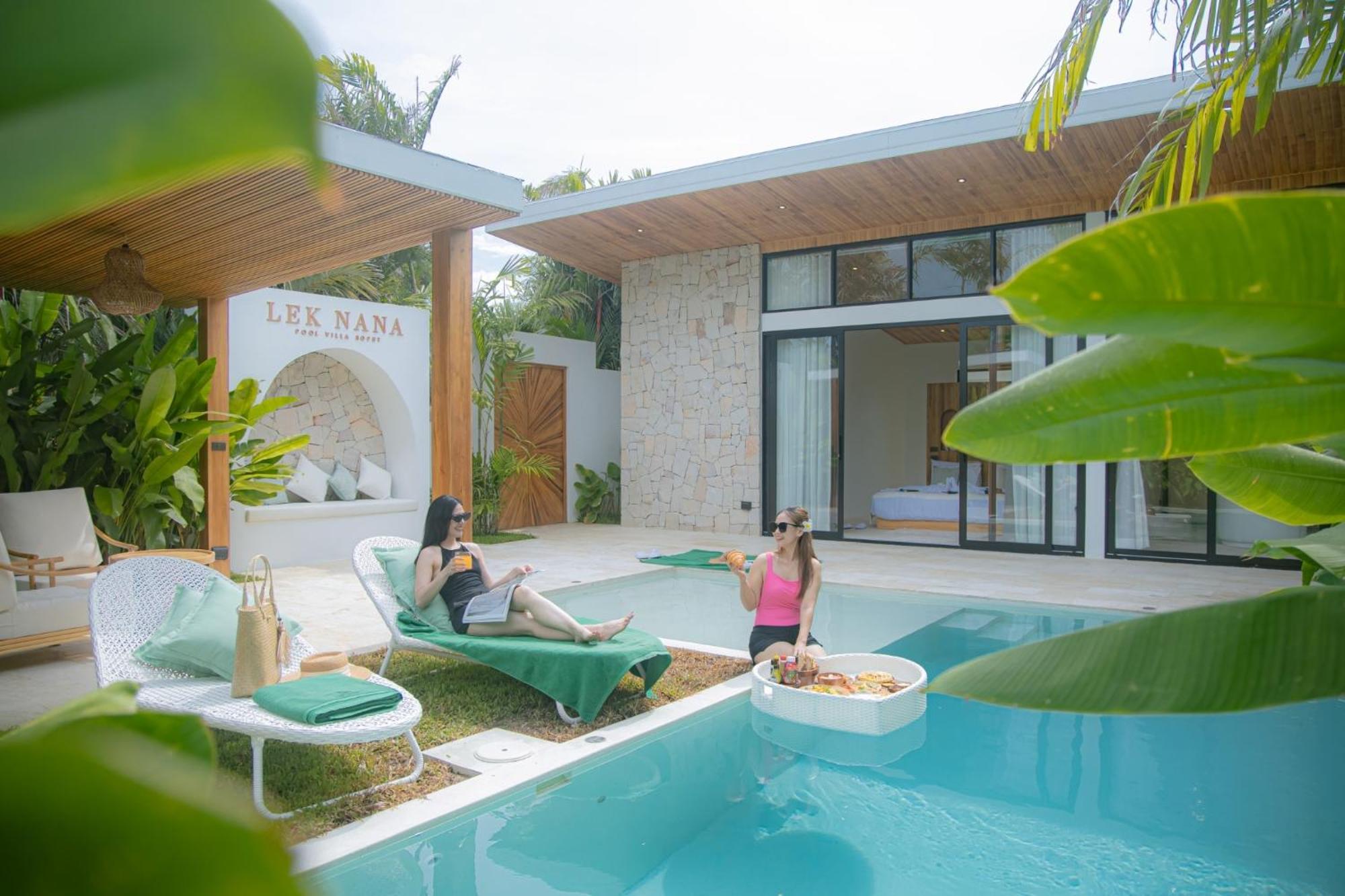 Lek Nana Pool Koh Samui *